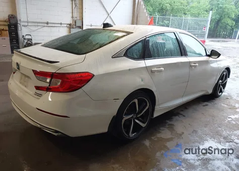 2022 Honda Accord Hybrid Sport из США, поврежденный, VIN 1HGCV3F24NA038911